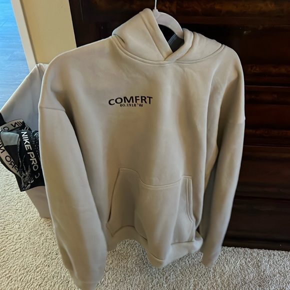 NWOT comfrt hoodie - Picture 1 of 2